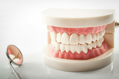 Cosmetic Denture Clinic